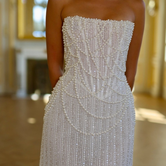 Chic Strapless White Beaded Mini Dress - Picture 3 of 10